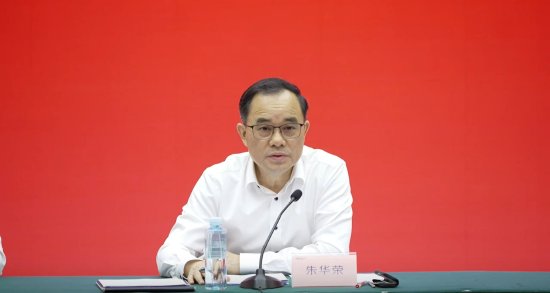 捷希源 中国长安汽车朱华荣：目标2030年产销规模达500万辆，努力成为全球汽车品牌Top 10